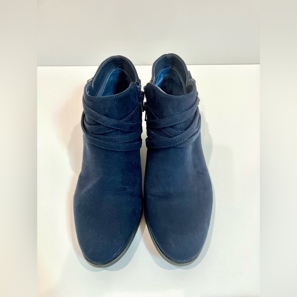 SUEDE ANKLE BOOTIES W/ BOX - Picture 4 of 6